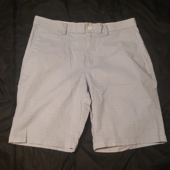 Mens old navy dress shorts. - Picture 1 of 3